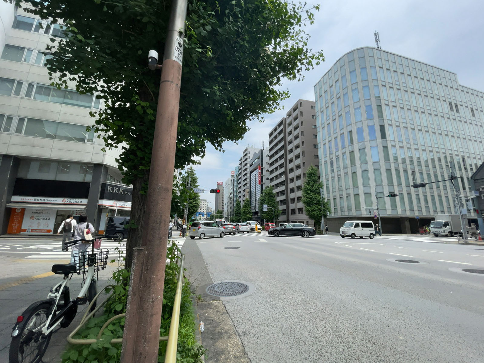 浅草橋金子ビル前面の通り