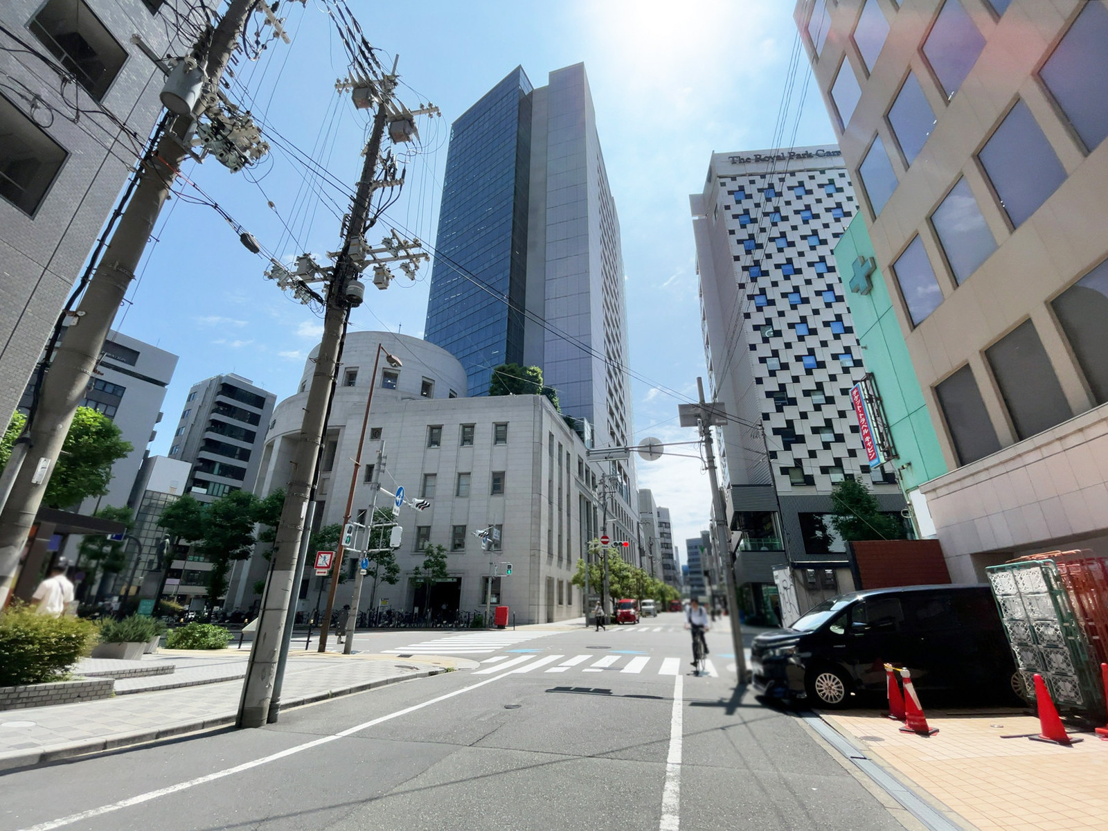 VIP関西センタービル前面の通り