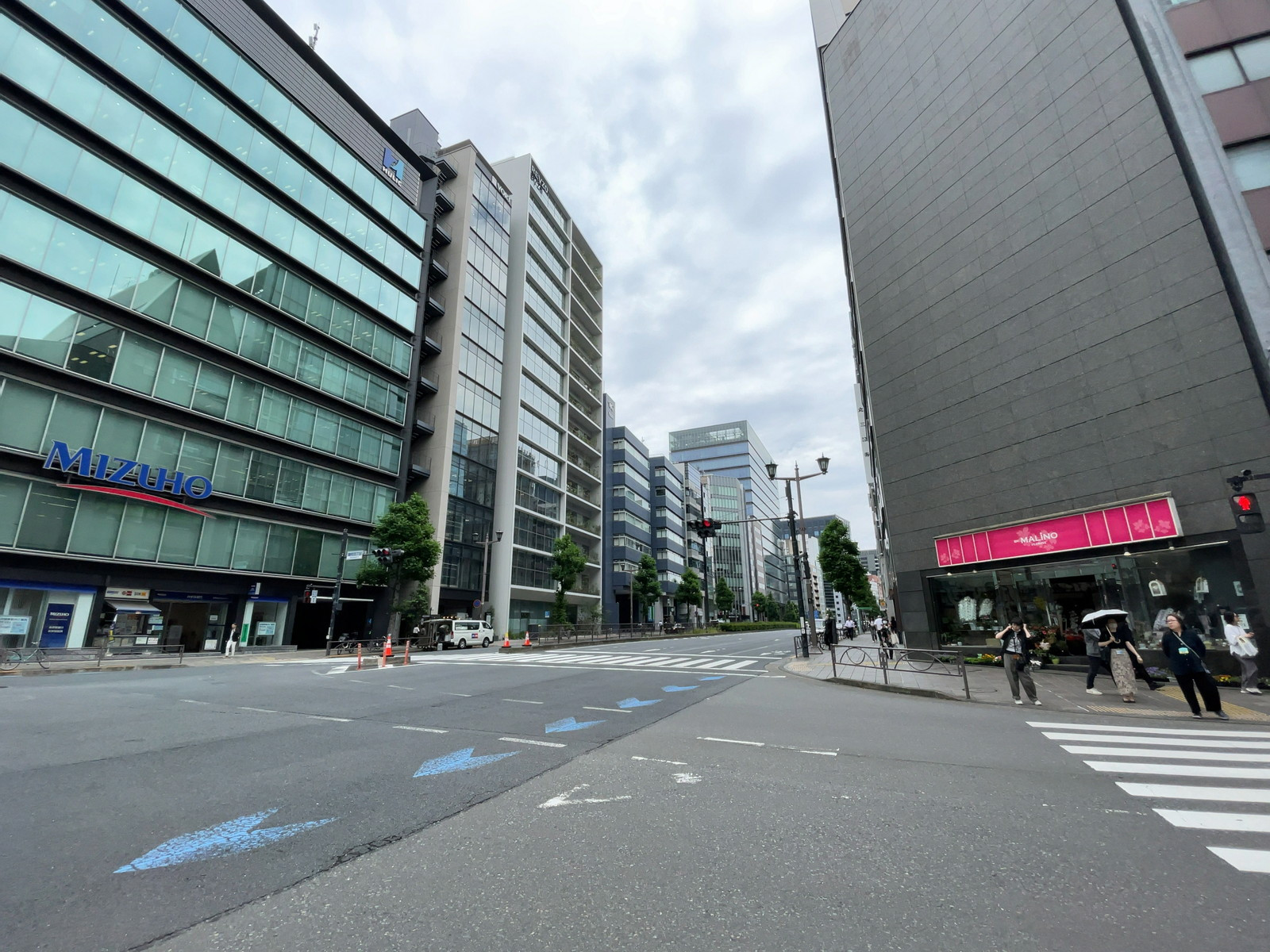 至近の新宿通り