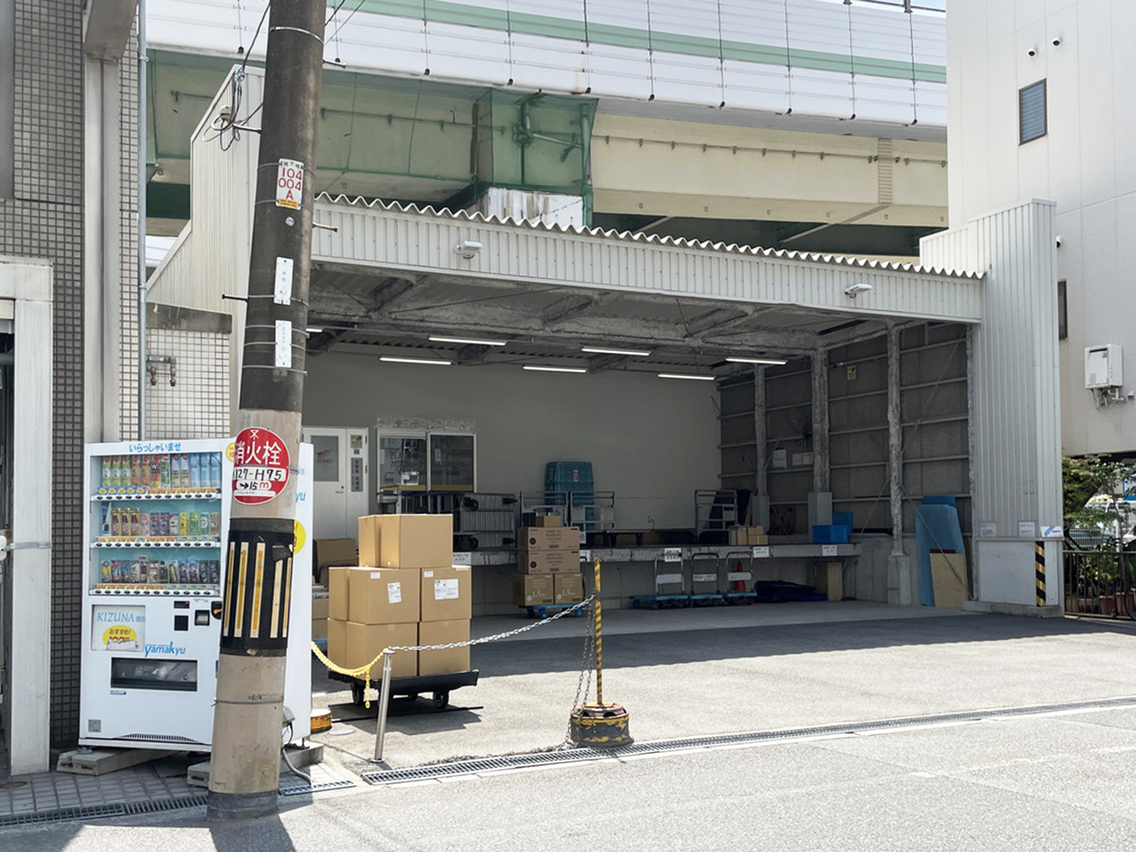 徒歩3分の西濃運輸ビジネスセンター本町