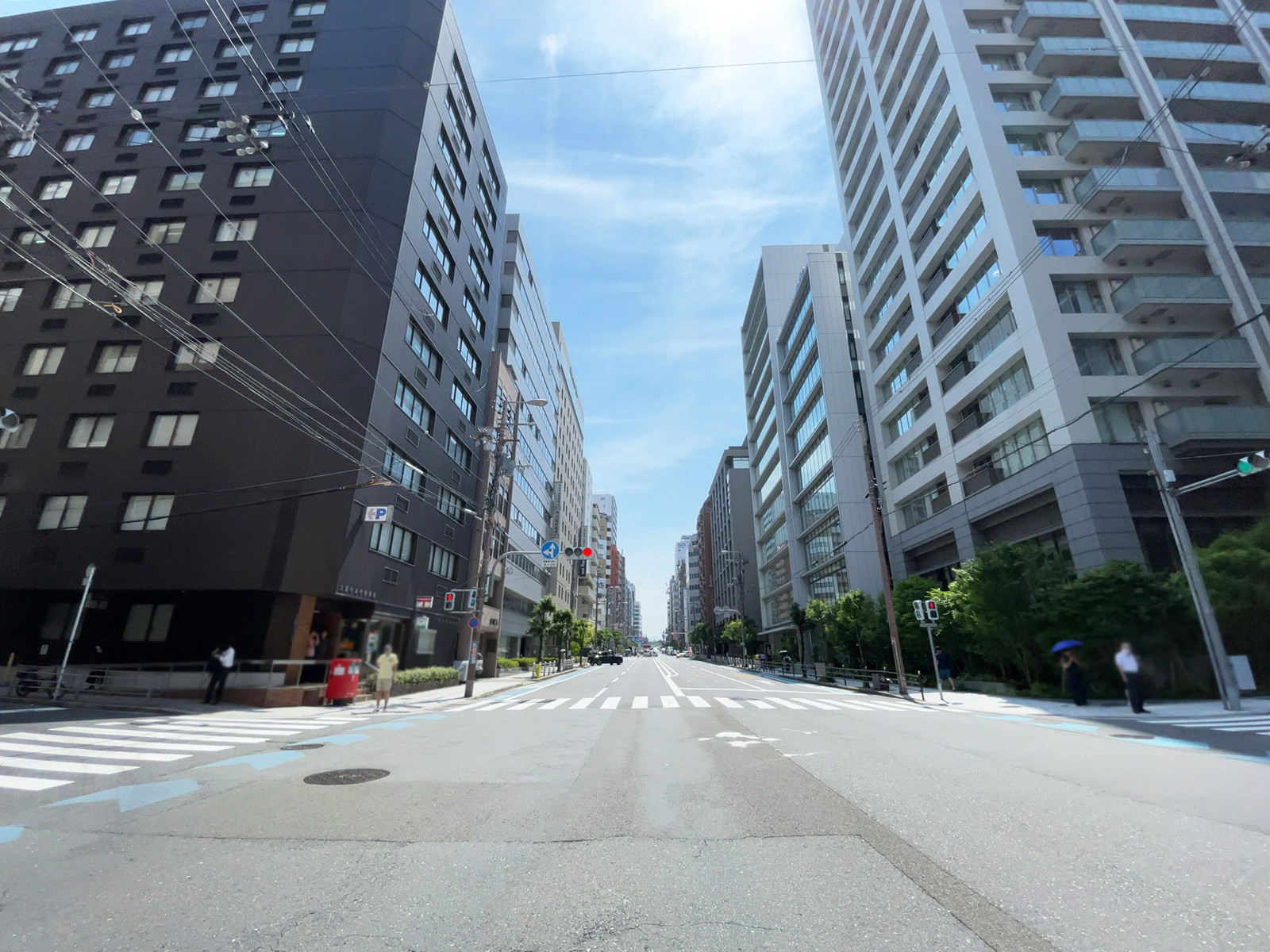 ダイアパレスビル本町前面の通り