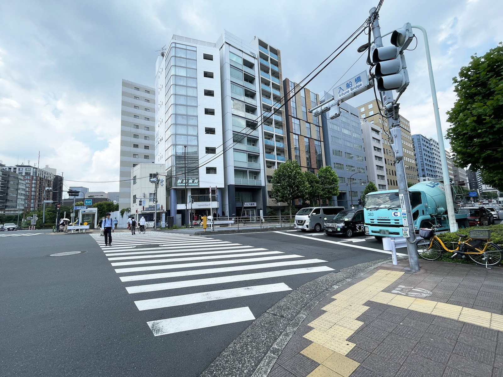 付近の新大橋通り