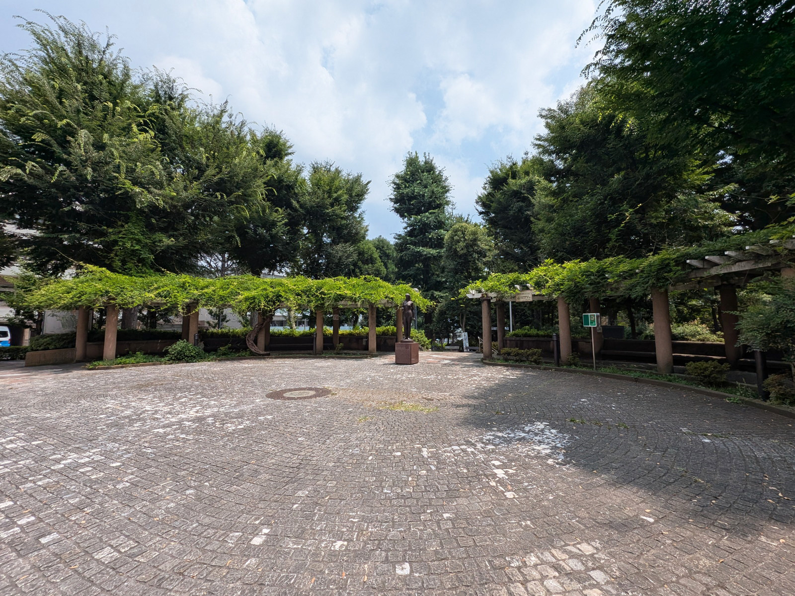 近くの大塚公園