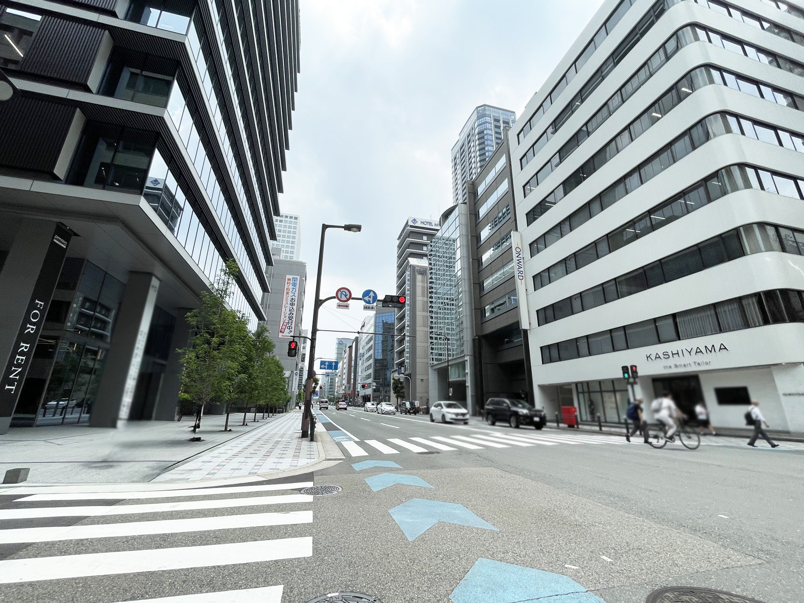 東京建物本町ビル前面の通り