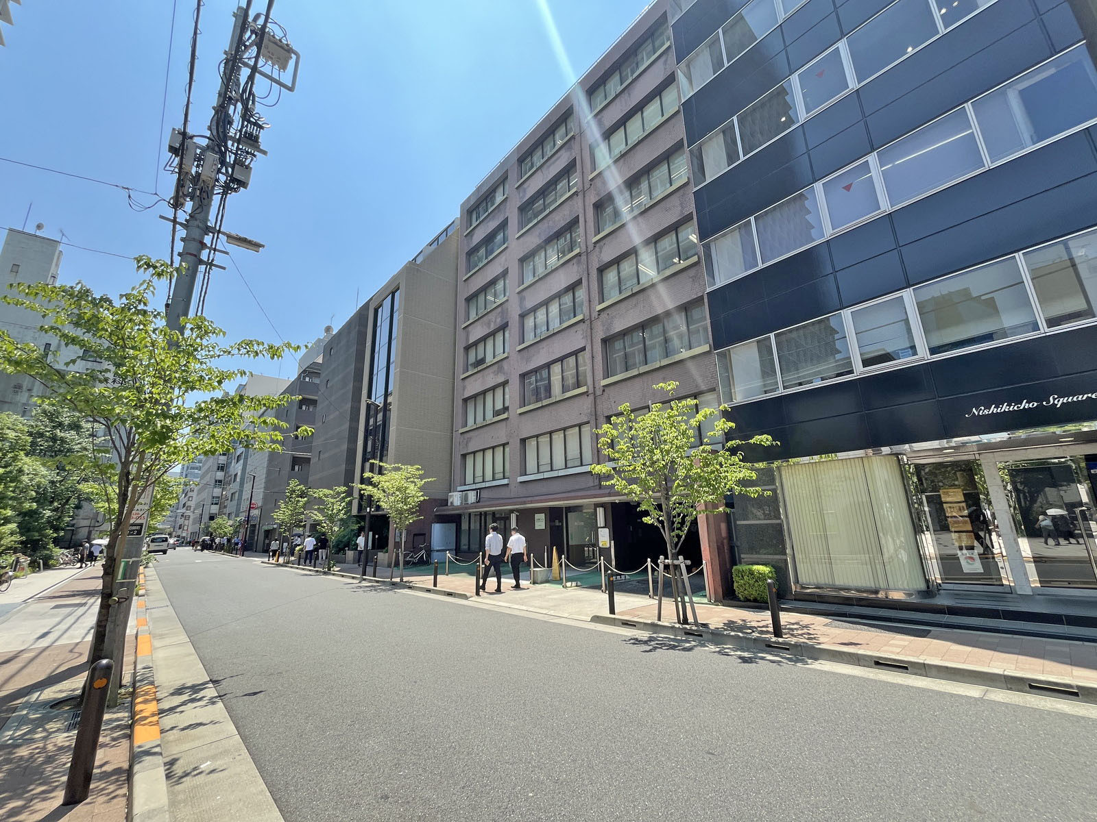 錦町スクウェアビル前面通り