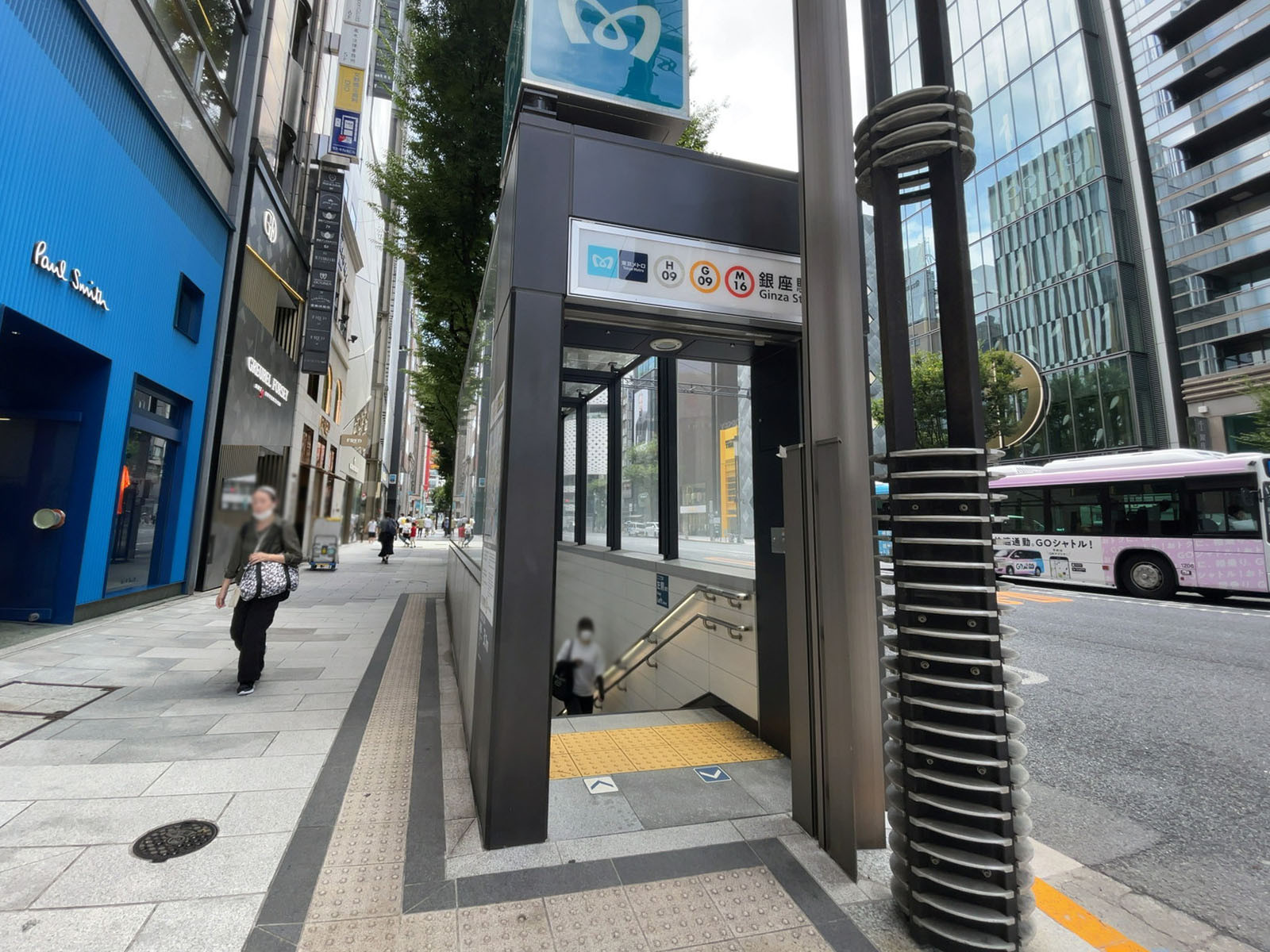 最寄りの「銀座駅」