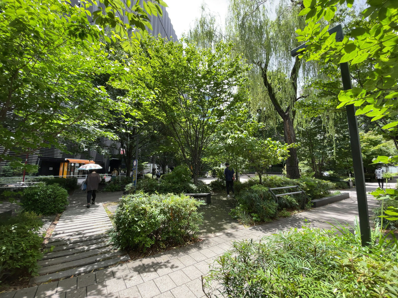 至近の数寄屋橋公園