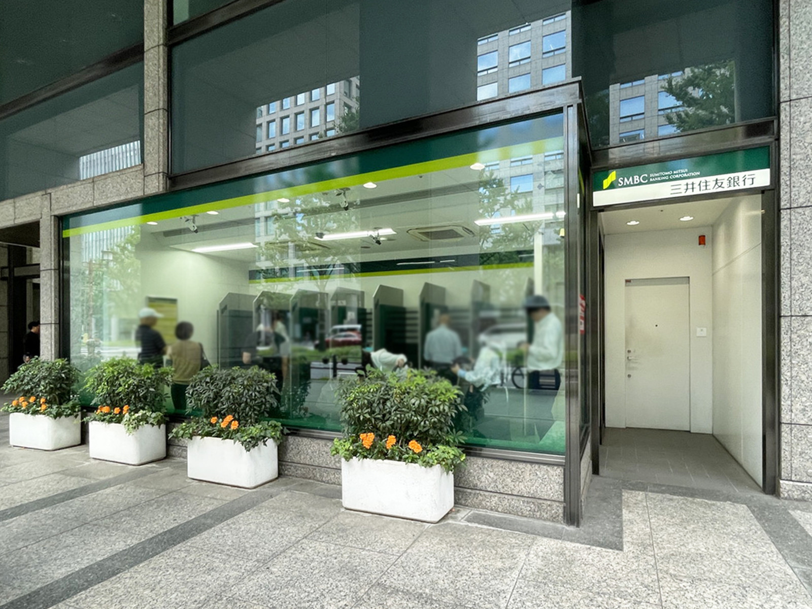 近くの三井住友銀行 ATM 道修町四丁目出張所