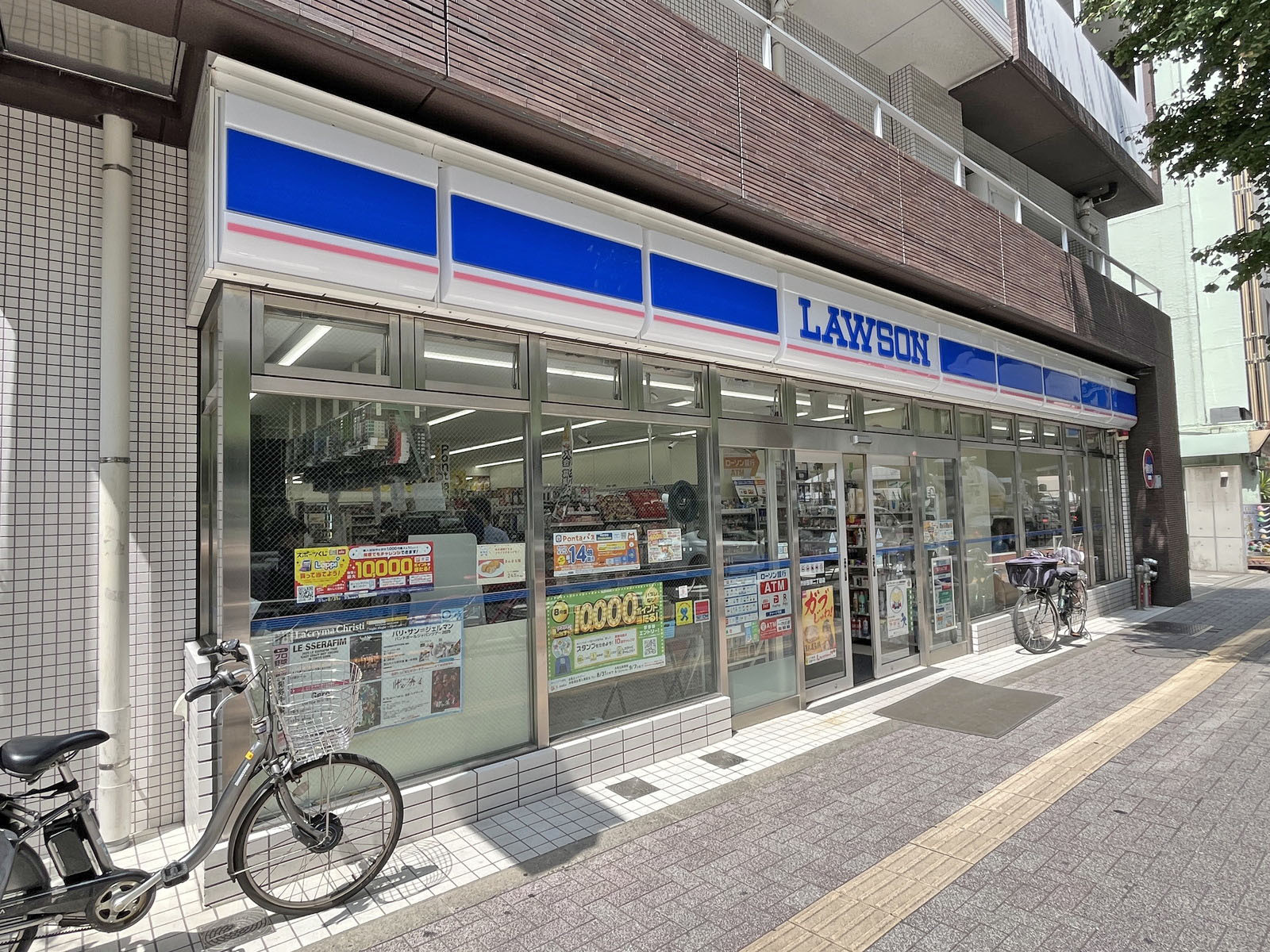 徒歩2分のローソン 渋谷笹塚二丁目店