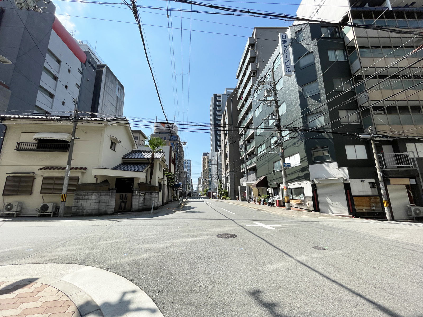 EIGHT TEMMABASHI前面の通り