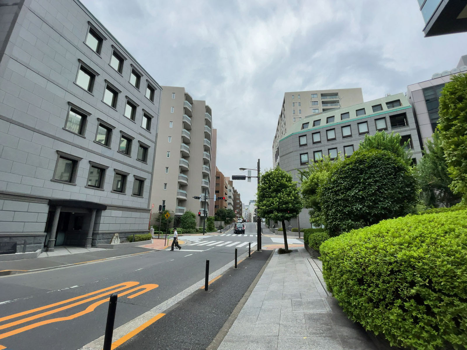 三番町東急ビル前面の通り