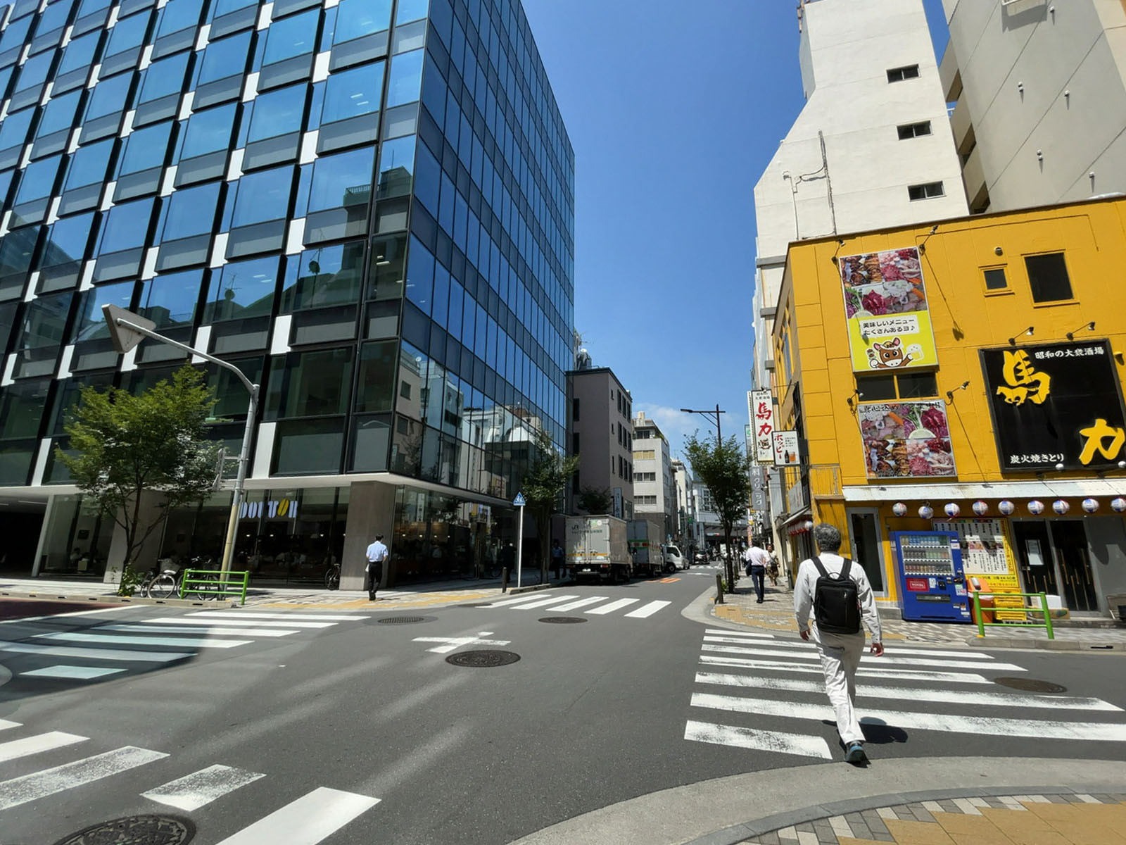 クアトロ室町ビル