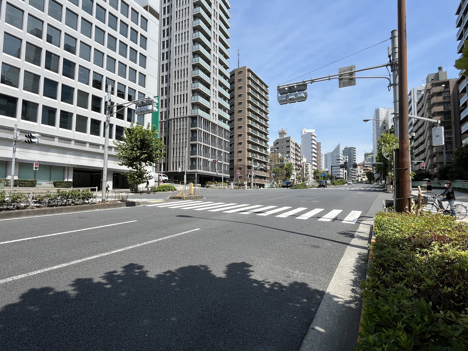 五反田S&Lビル前面の桜田通り