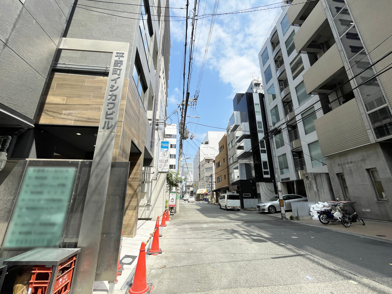 平野町イシカワビル前面の通り