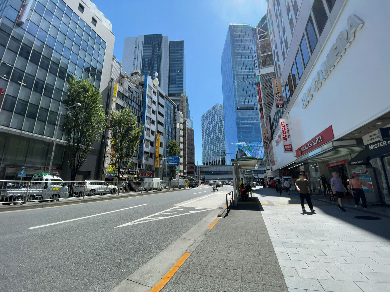 東急渋谷一丁目ビル前面の通り