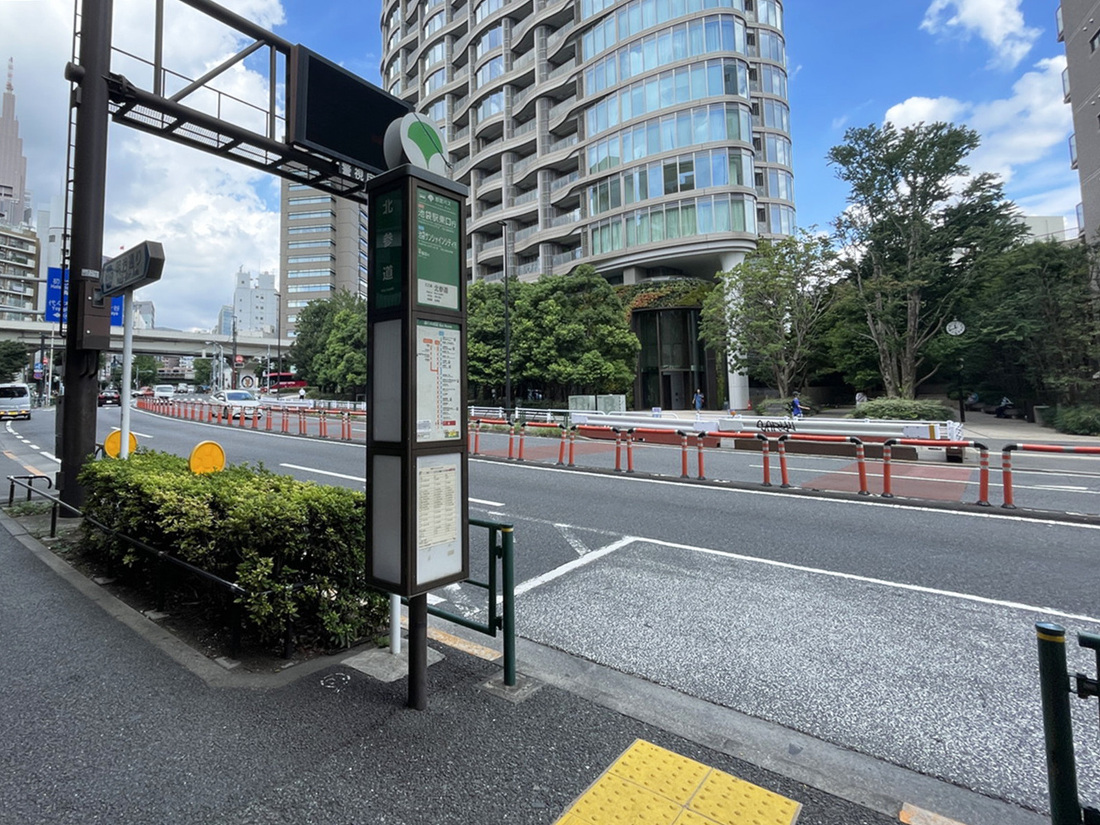 付近のバス停「北参道」