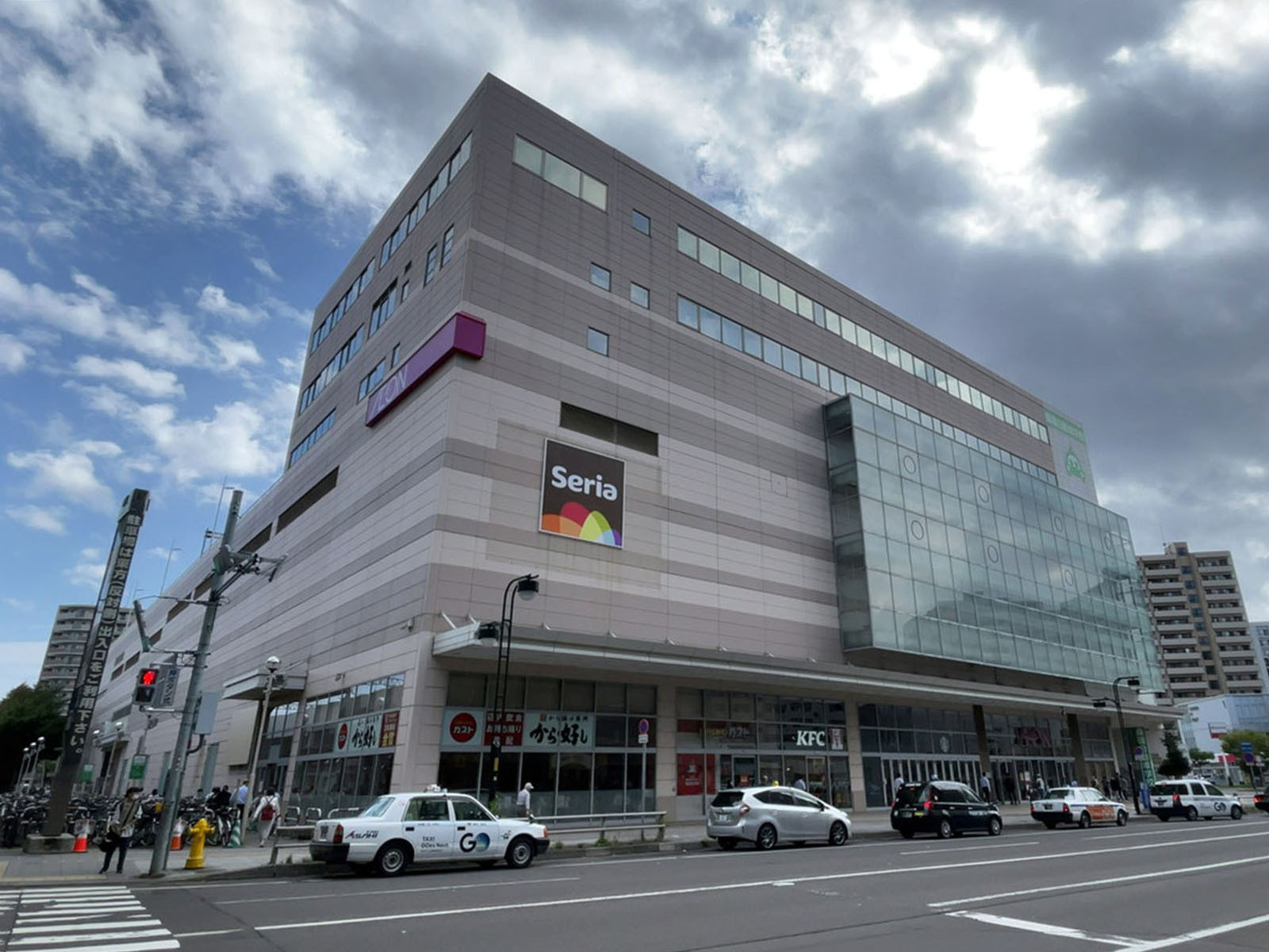 付近のイオン札幌桑園ショッピングセンター
