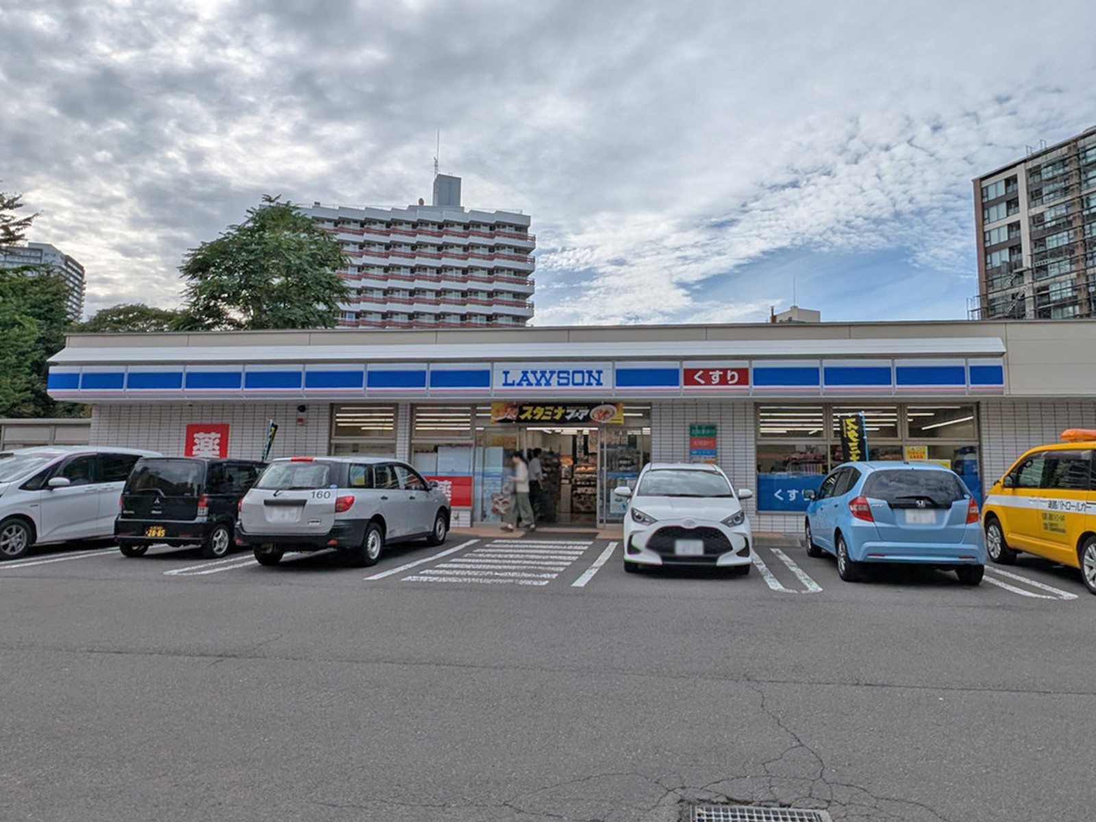 至近のローソン 札幌南７条西一丁目店