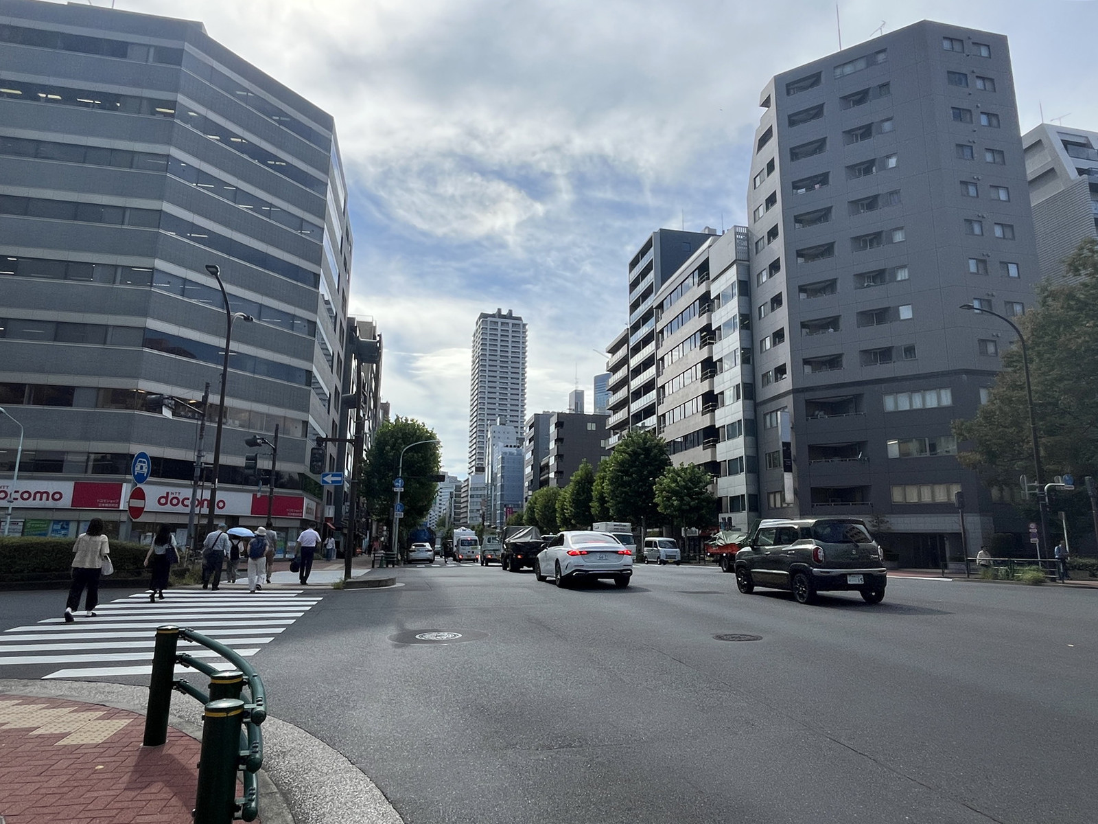 田辺浜町ビル前面の通り
