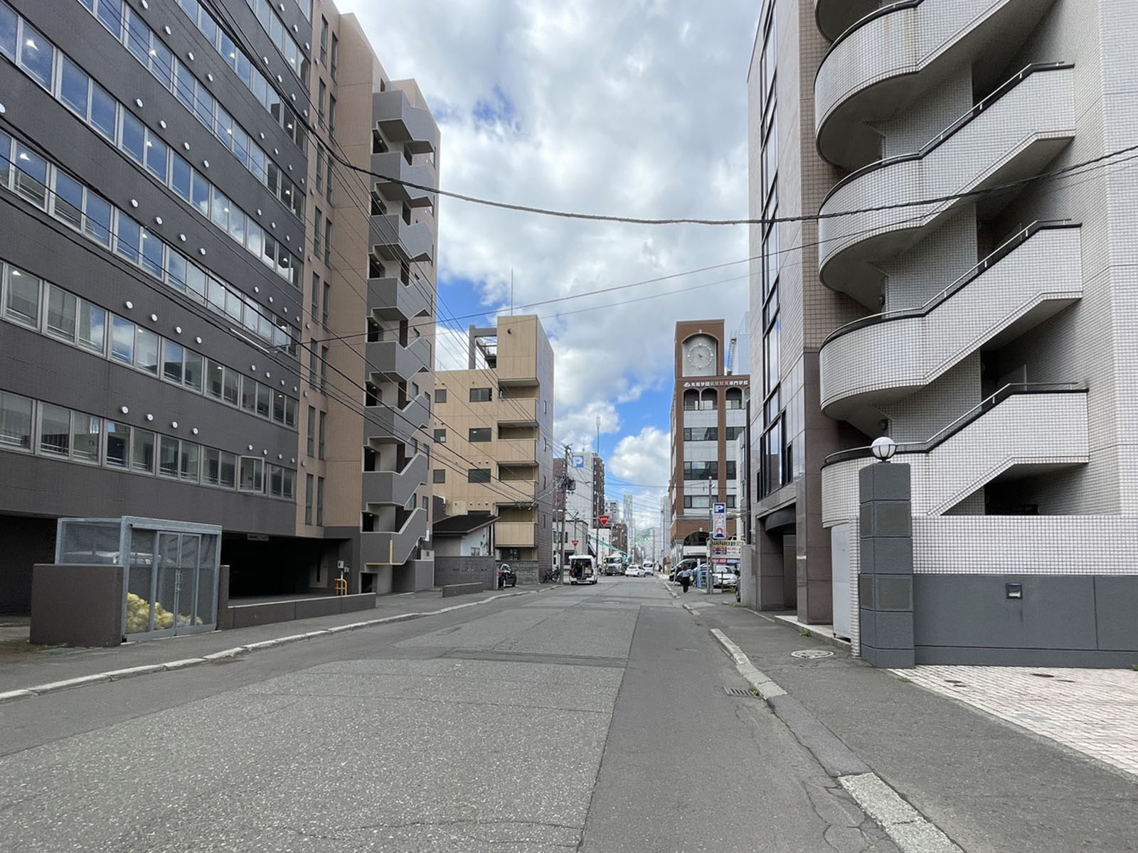 札幌東光ビル前面の通り