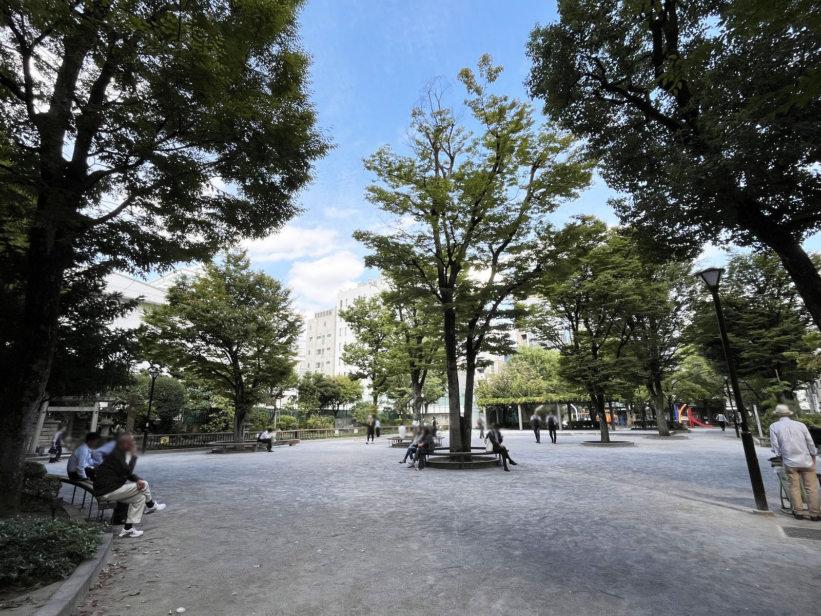 付近の御徒町公園