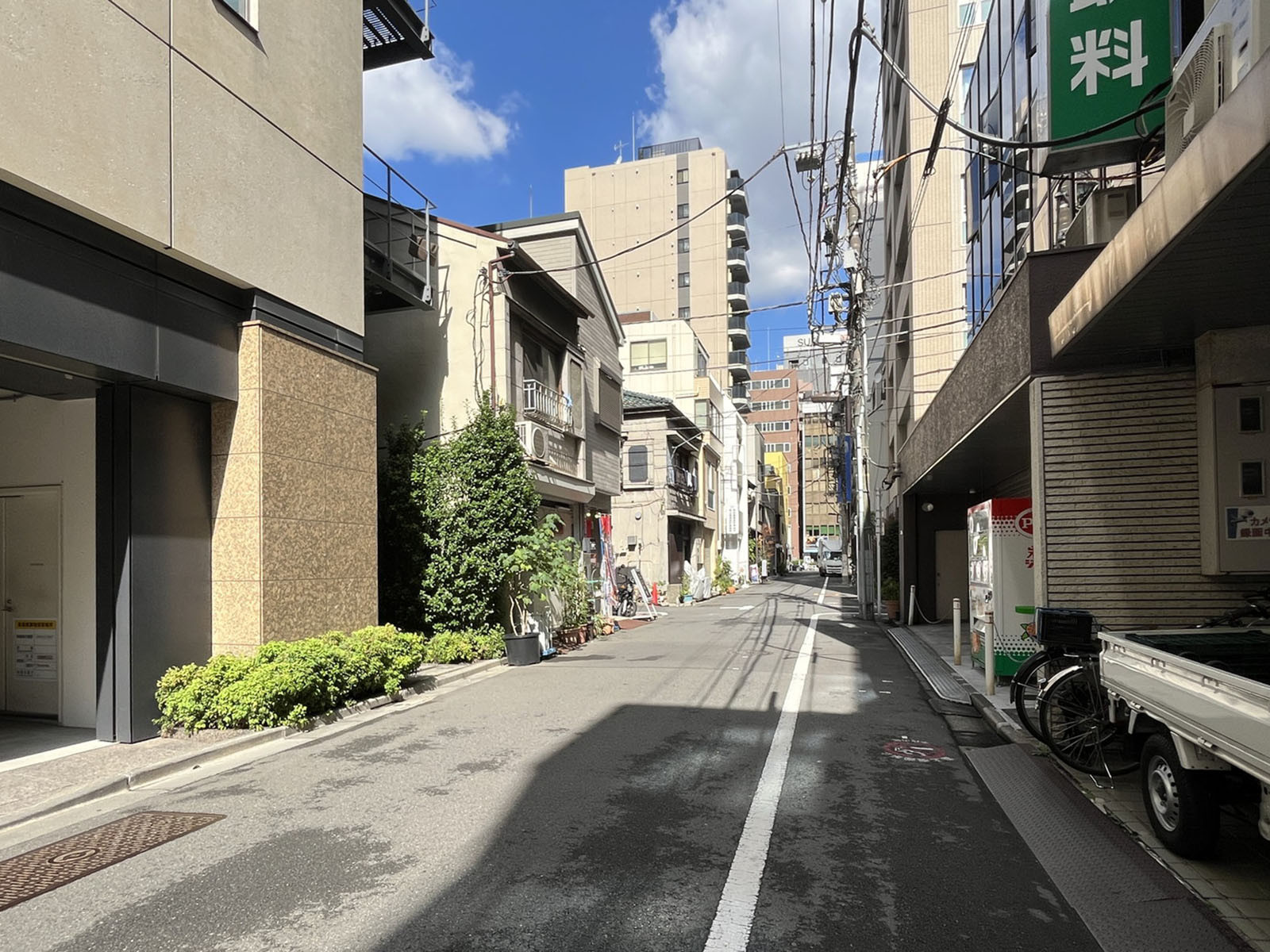 KKT秋葉原ビル前面の通り