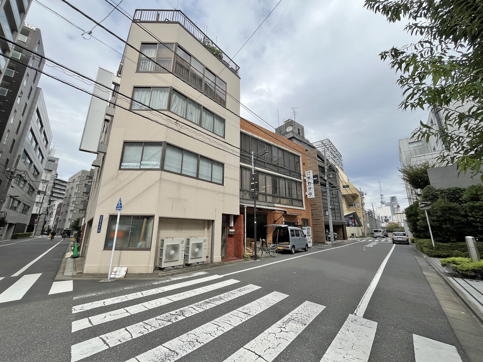 ネクストサイト東日本橋ビル前面通り