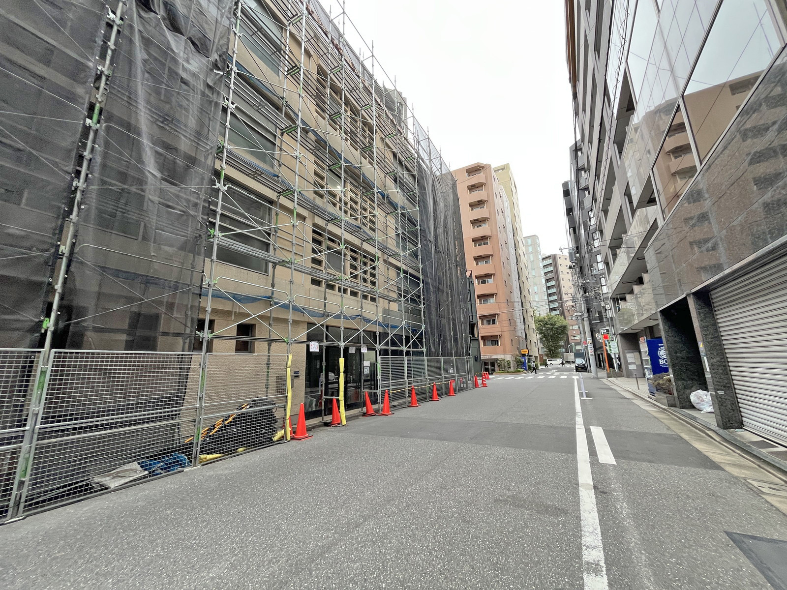 JCM東日本橋ビル前面通り