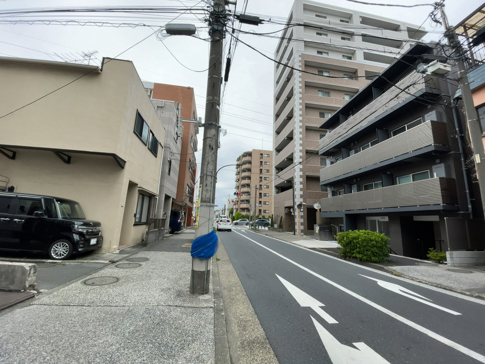 紀之国屋ビル前面の通り