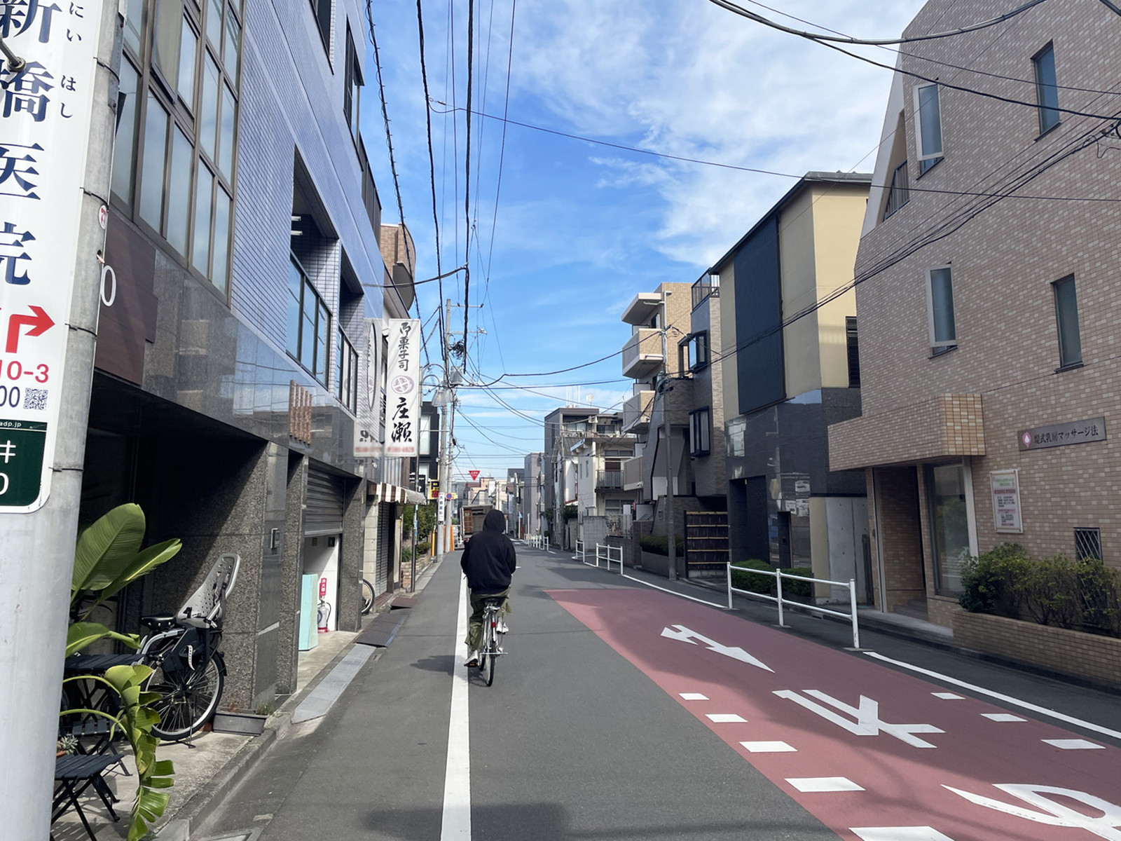 ドリームシティ中野前面の通り