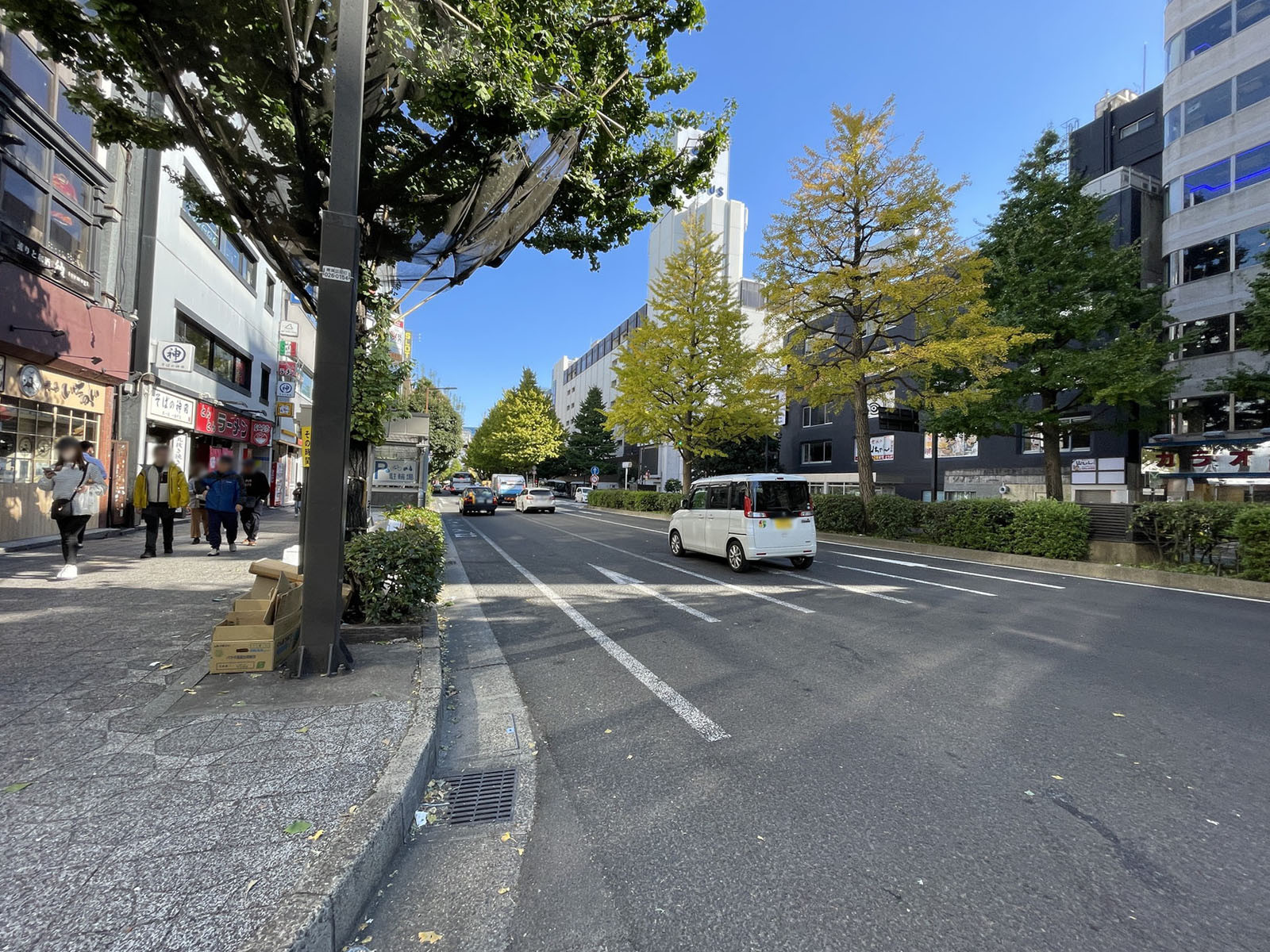 みやこビル前面の広瀬通り