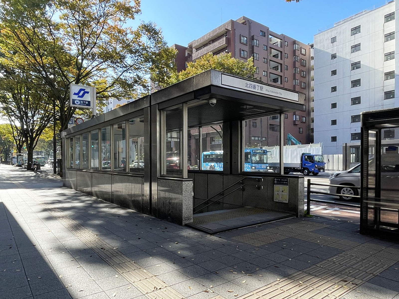 最寄りの「北四番丁駅」