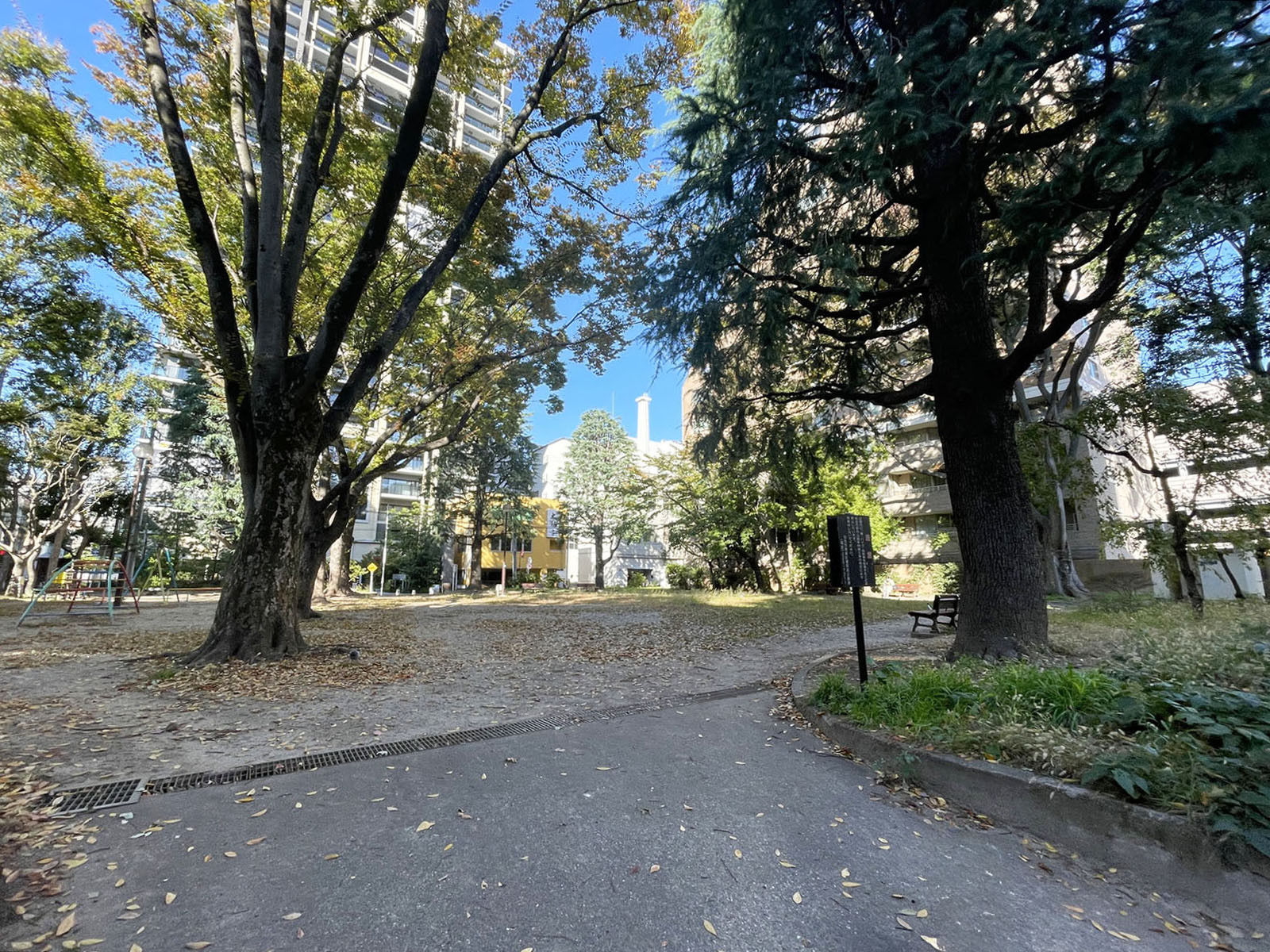 付近の肴町公園