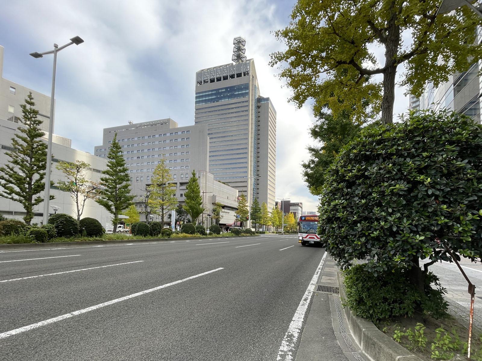 HF仙台一番町ビルディング前面の通り