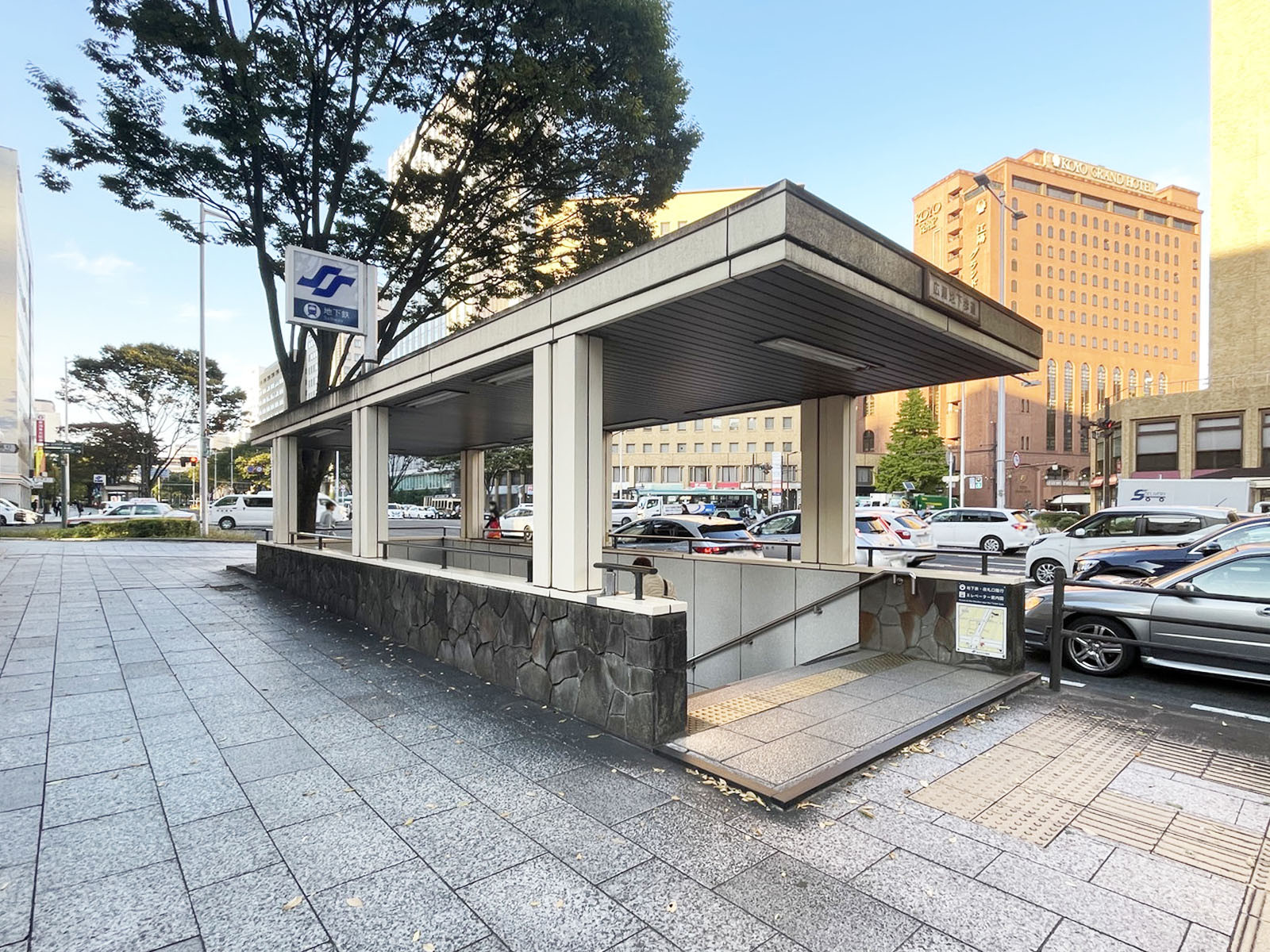 最寄りの「広瀬通駅」