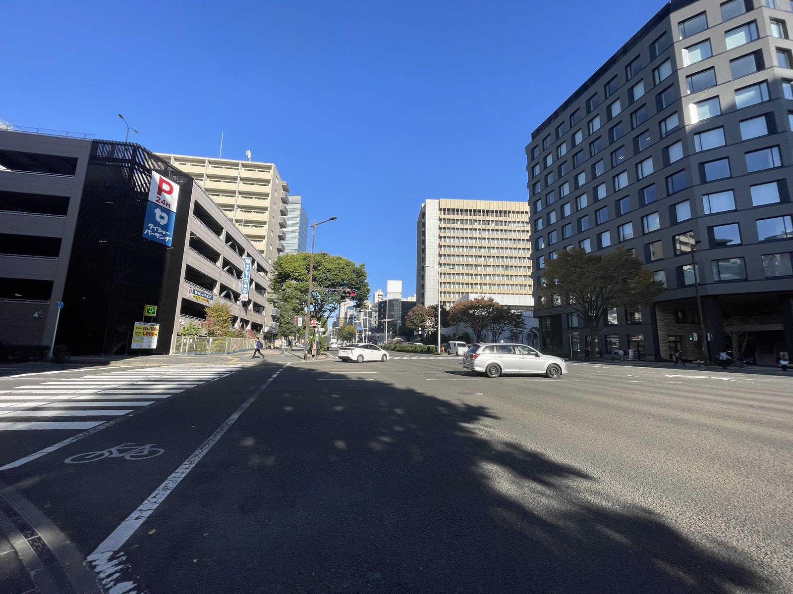 カメイ仙台中央ビル前面の通り