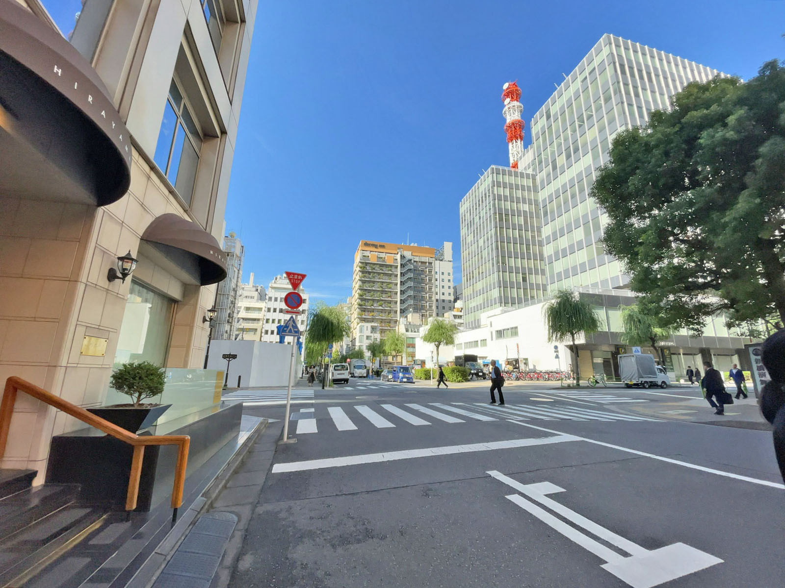 銀座武蔵野ビル前面の通り
