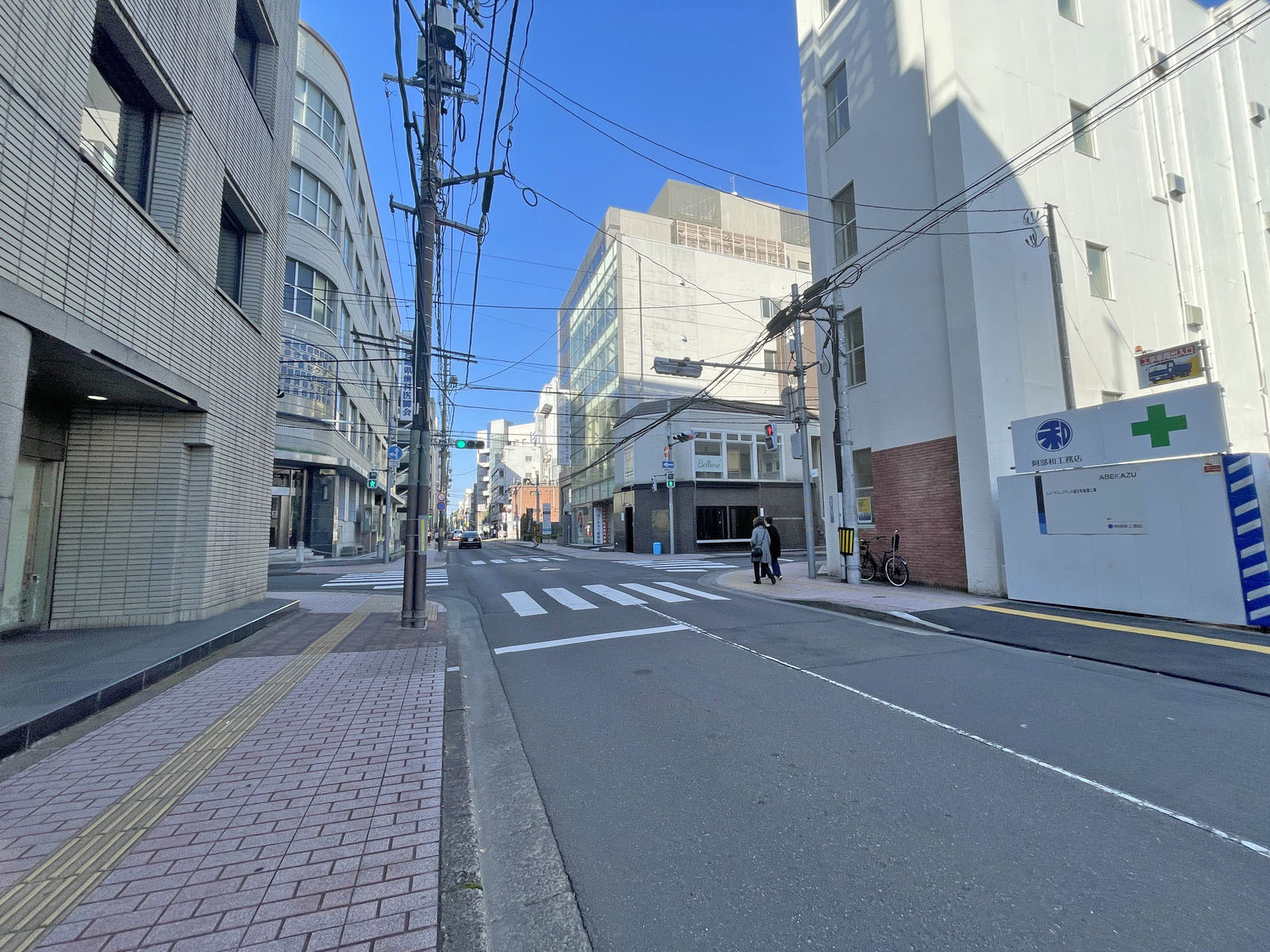 仙台フコク生命ビル前面の国分町通