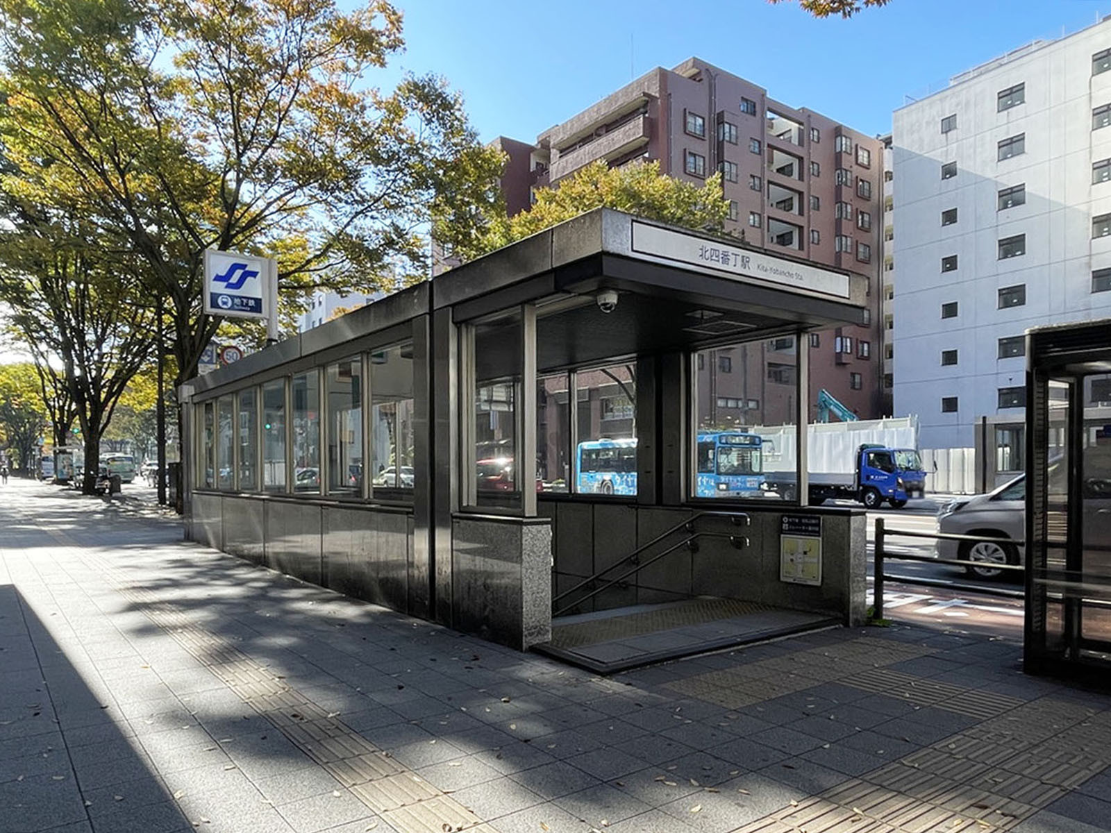 最寄りの「北四番丁駅」