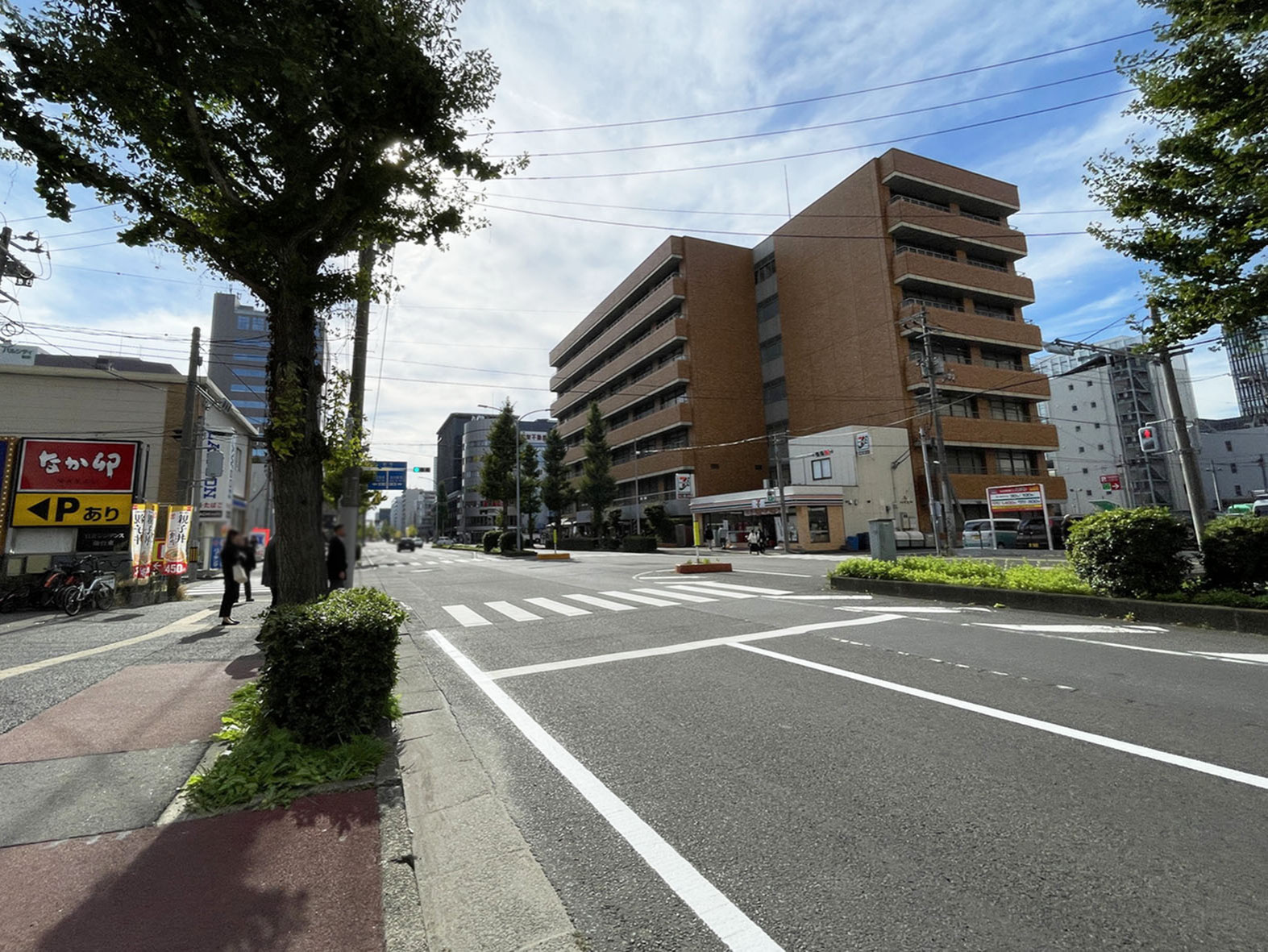 サンライズ仙台前面の通り