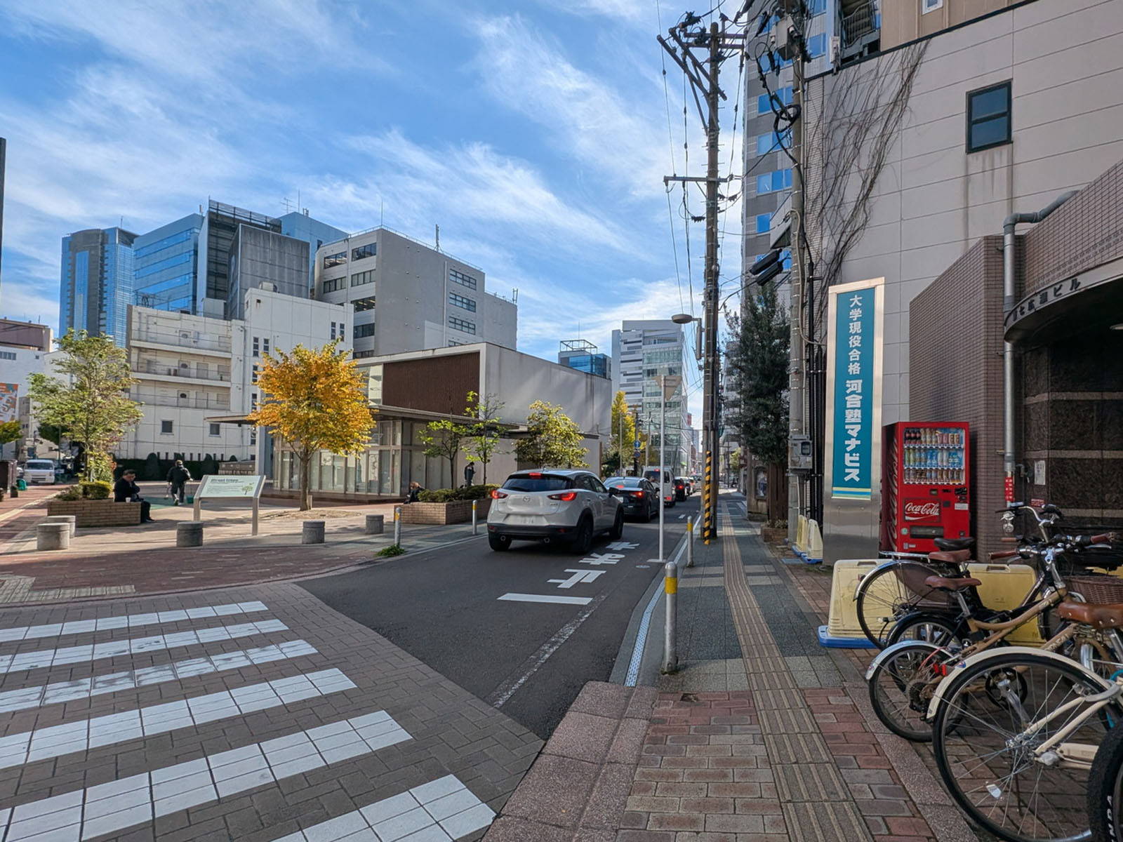 第七広瀬ビル前面の東四番丁通り