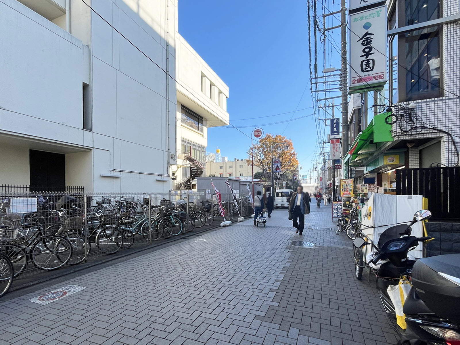 烏山第二倉林ビル前面の通り