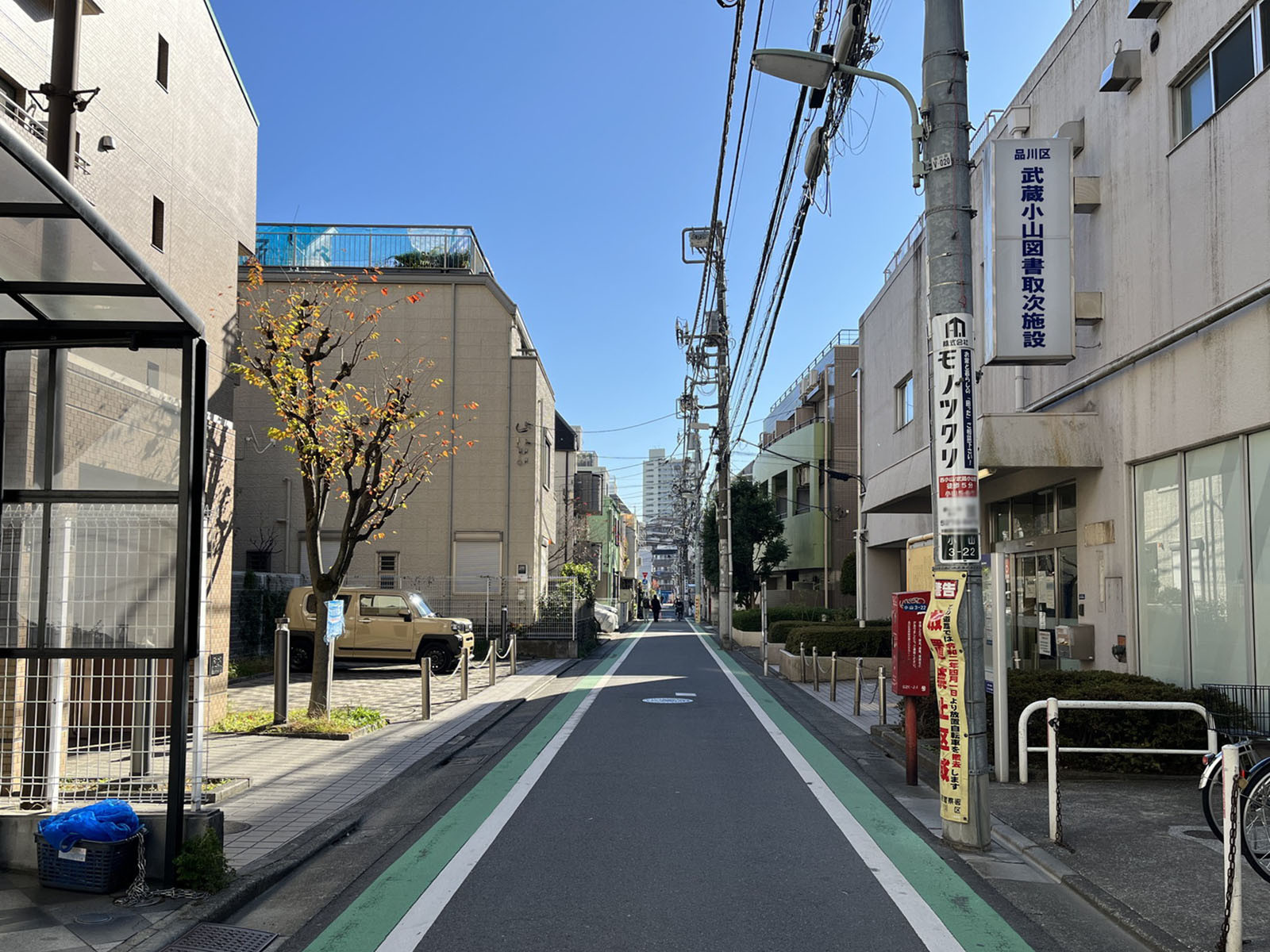大和コスモスビル前面の通り