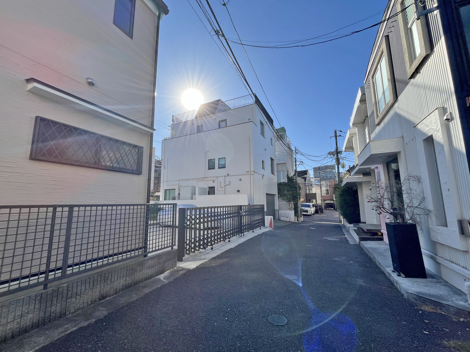 神宮前五丁目戸建前面通り