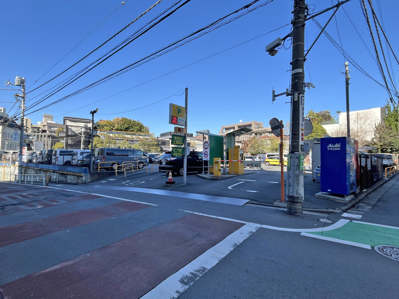 同じ並びのコインパーキング