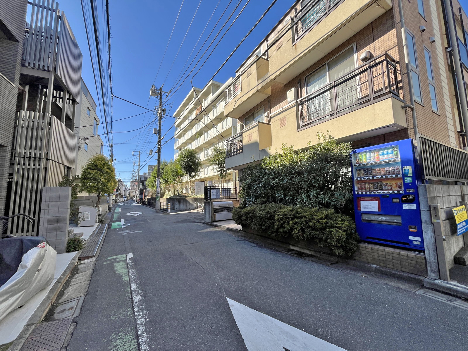 メゾンダイゴ前面通り