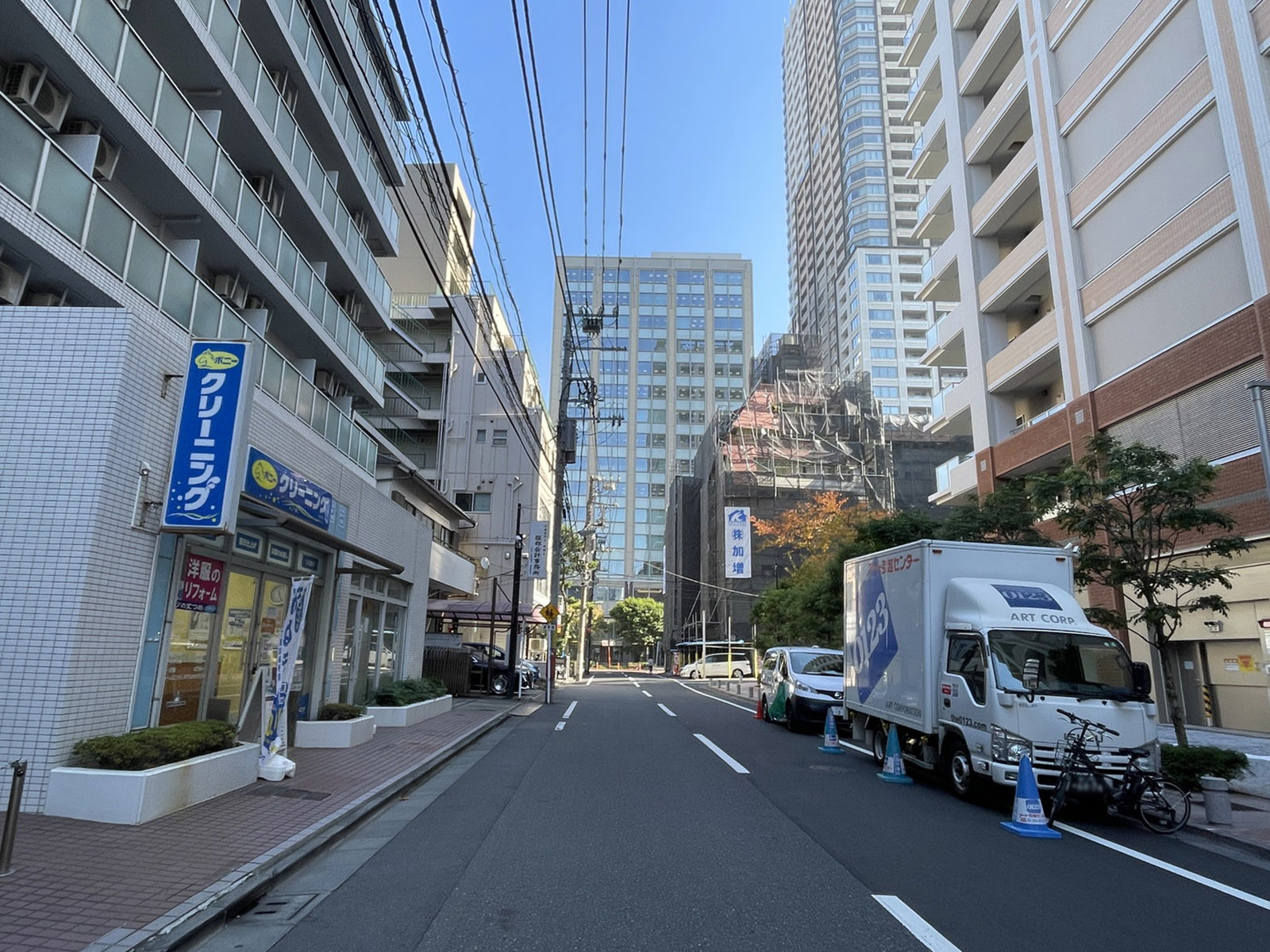 五反田栗の木ビル前面の通り