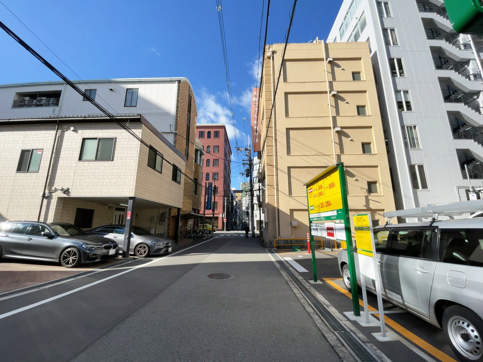 第3SPビル前面の通り
