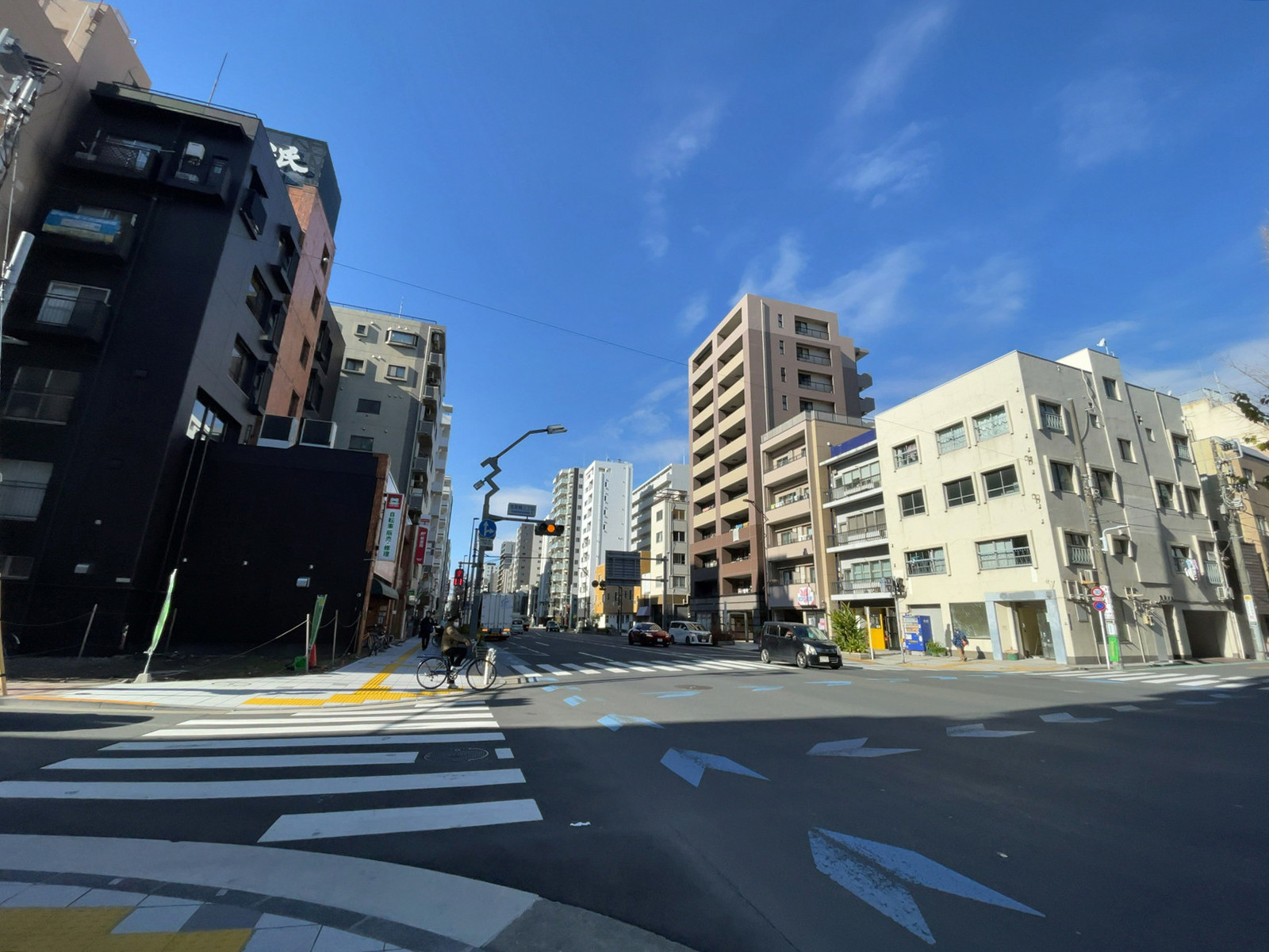 近くの蔵前橋通り