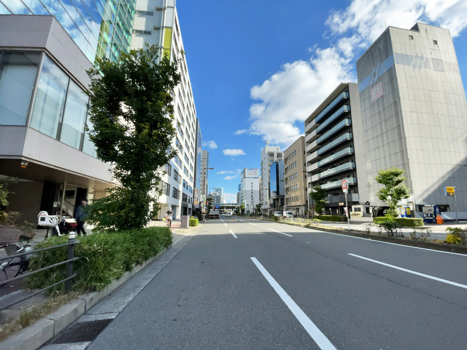 SHIN-OSAKA CENTRAL GTC BILDG.前面の通り